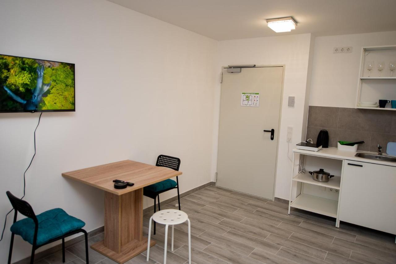 Modern Living Studio Kueche Netflix Inklusive Top Lage 뉘른베르크 외부 사진