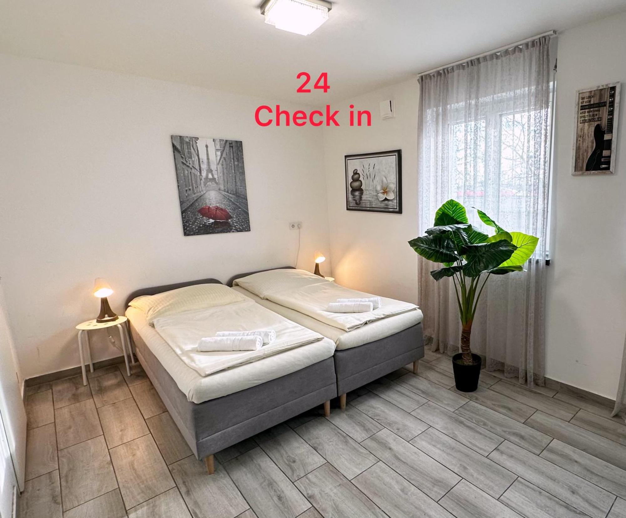 Modern Living Studio Kueche Netflix Inklusive Top Lage 뉘른베르크 외부 사진